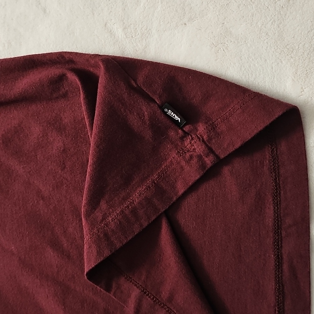 Vans Maroon Long Sleeve Tee with White Logo - Men Or Women Size Medium - Picture 3 of 4